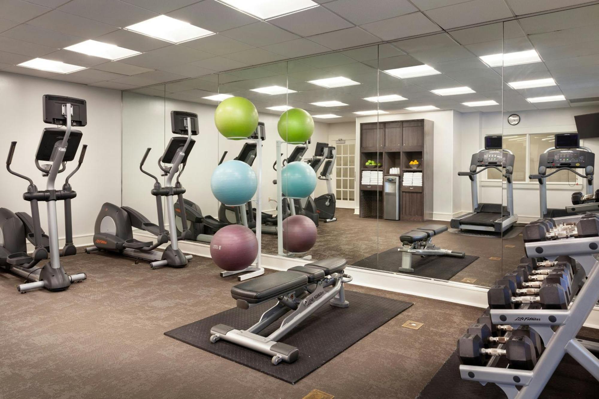 Residence Inn By Marriott Orlando At Seaworld Williamsburg Bagian luar foto